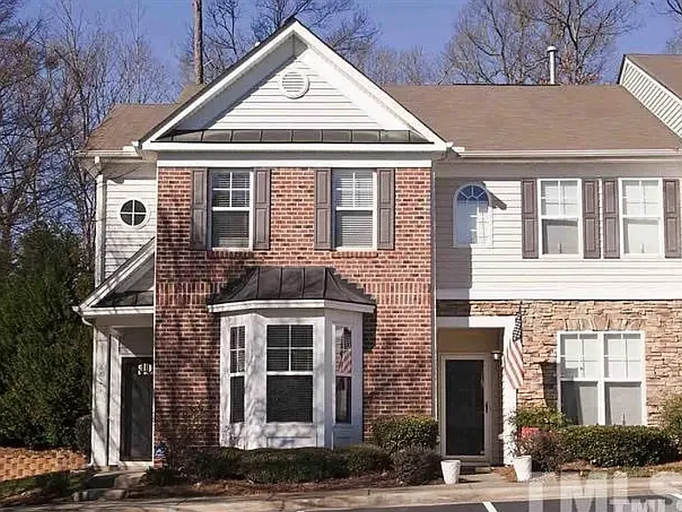 8821 Camden Park Dr #1 — Photo 1
