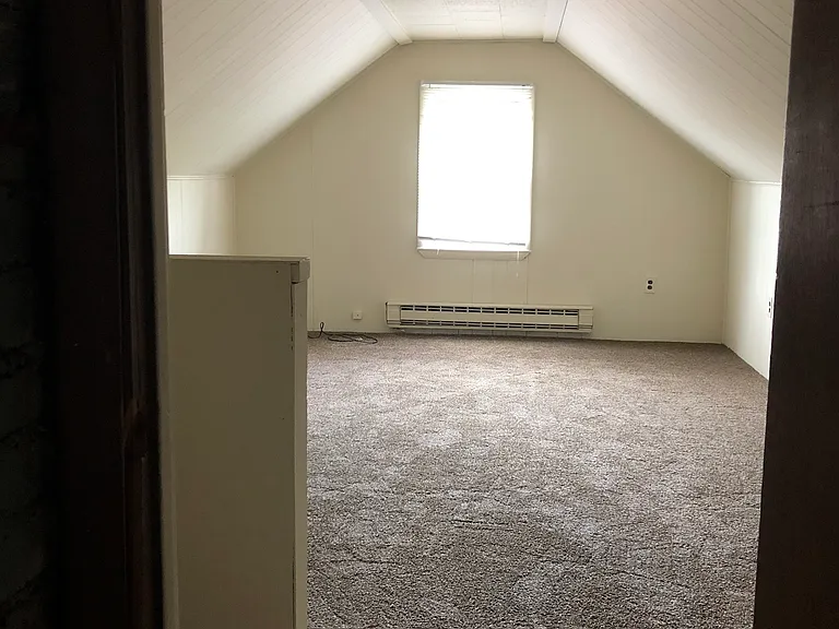 1502 Rose Dr — Photo 8