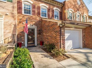 5893 Woodfield Estates Dr, Alexandria, VA 22310