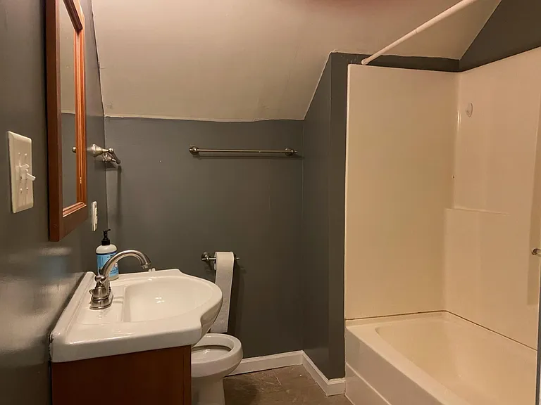112 Fidelity St — Photo 10