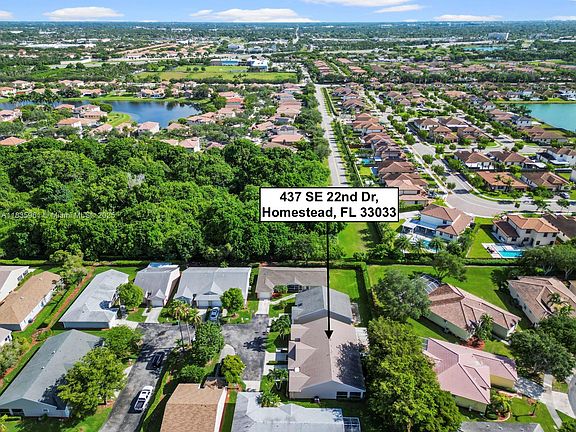 4th image of 437 SE 22nd Dr