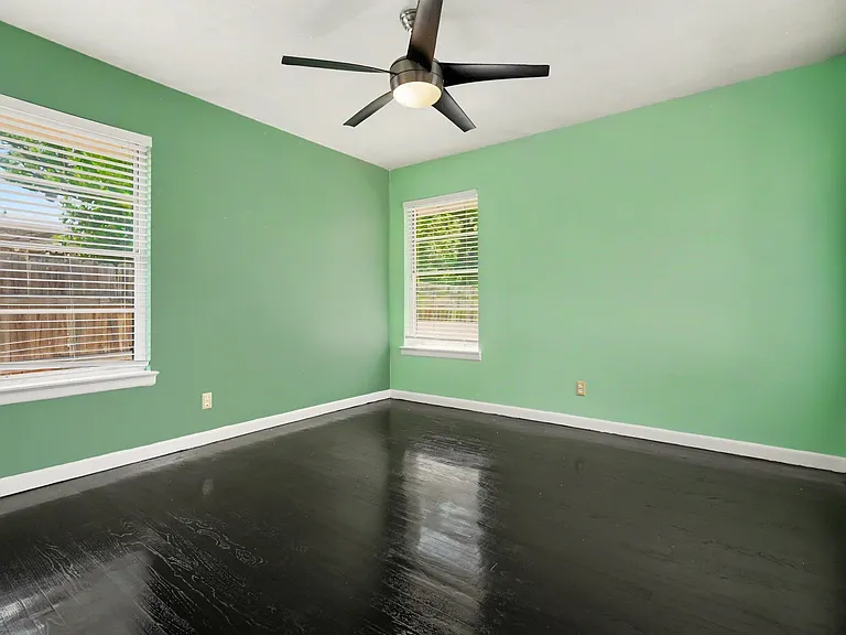 10028 San Lorenzo Dr — Photo 17