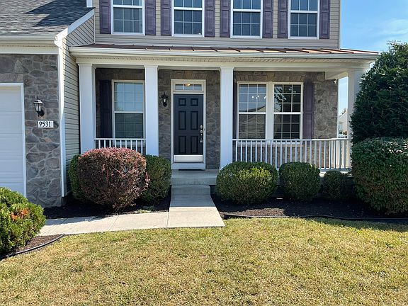 3rd image of 9531 Dumbarton Dr