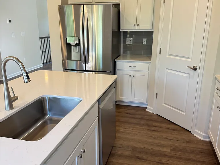 1203 Mary Jane Ave — Photo 6