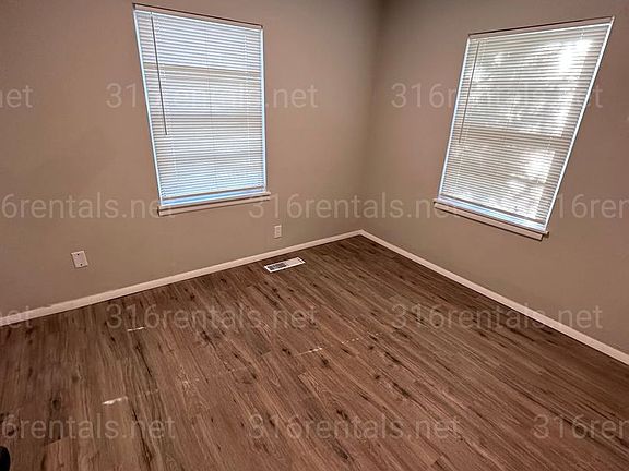 5th image of 6213 N Parkview Dr