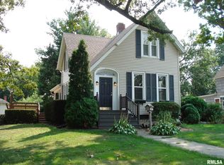 694 E Losey St, Galesburg, IL 61401