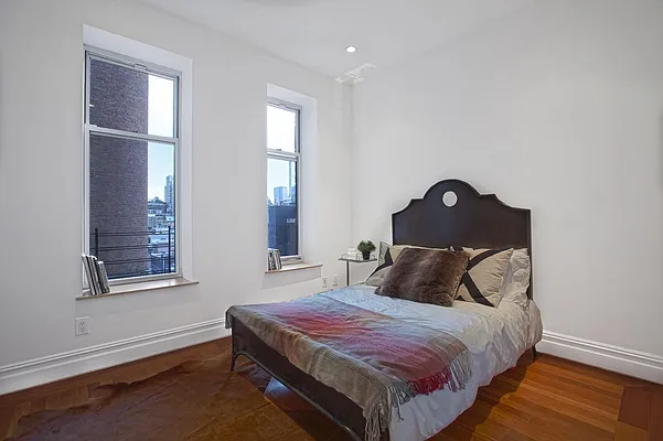 Rented by Keller Williams NYC | media 19