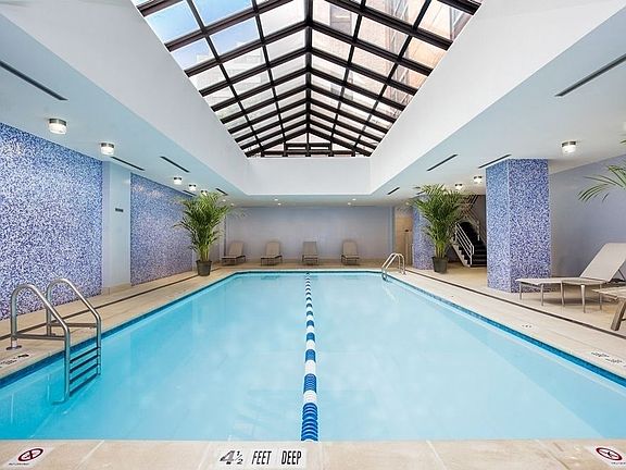 4th image of 245 E 58th St APT 18A