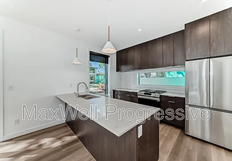 7724 105th Ave NW #MAIN — Photo 9