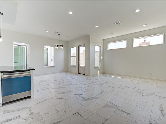 2nd image of 2914 El Fenice Ln #2914