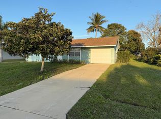437 NW Reading Ln, Port Saint Lucie, FL 34983