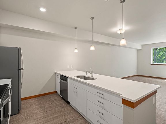 4th image of 8609 Locust Ave E #103