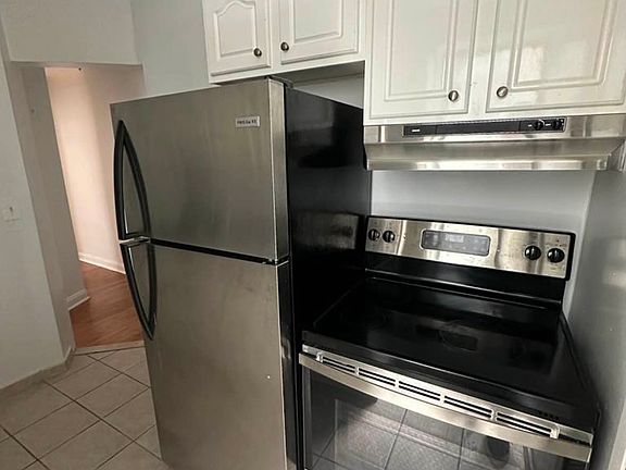 2nd image of 2224 Amsterdam Ave APT 43A