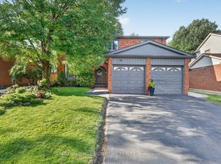 62 Massey St, Brampton, ON L6S2W5