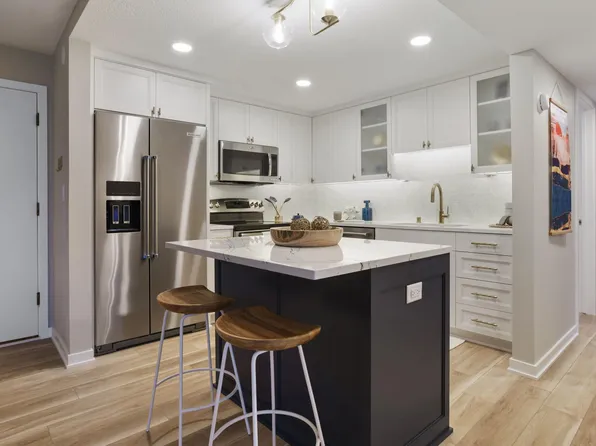 4075 W 51st St APT 302, Minneapolis, MN 55424