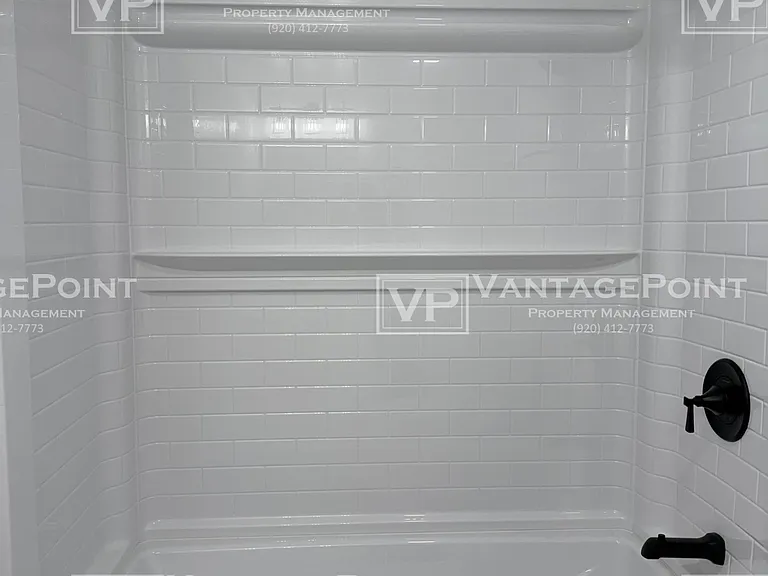 1914 Division St #1920 — Photo 10