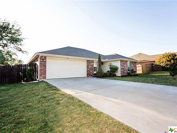 4th image of 710 Carla Cir