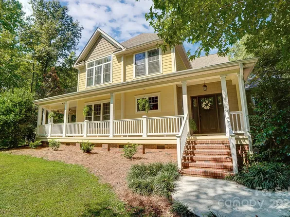 1275 Mooreland Wood Dr, Lancaster, SC 29720
