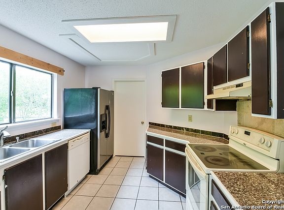 2nd image of 12863 Huntsman Lake Dr