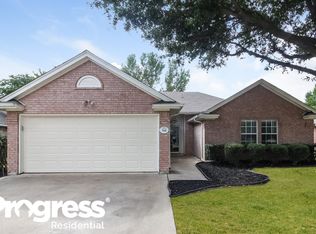 709 Lisa St, Burleson, TX 76028