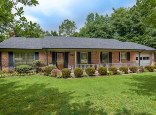 6605 Linda Lake Dr, Charlotte, NC 28215