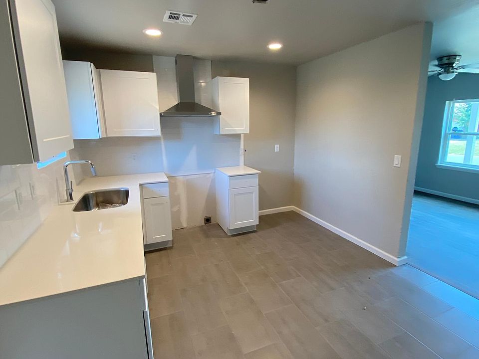 New Kitchen Cabinets