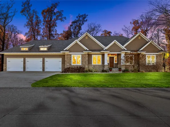4709 Keystone Rdg SE, Cedar Rapids, IA 52403