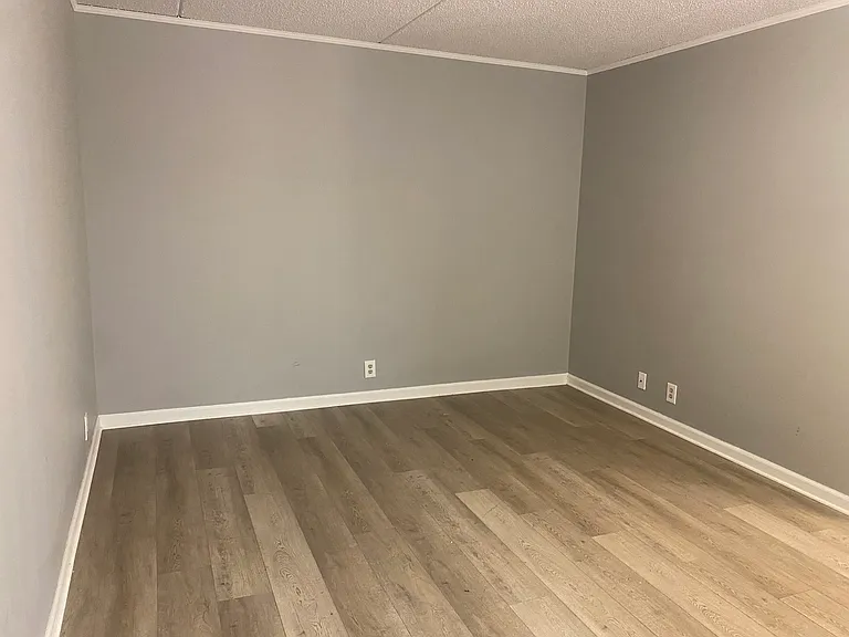 2325 Elliston Pl #106 — Photo 2