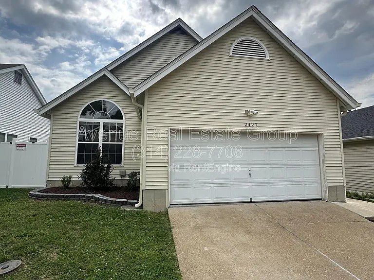 2427 Shiva Ct — Photo 1