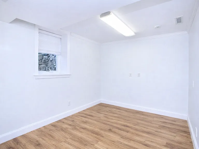 310 Main St — Photo 22