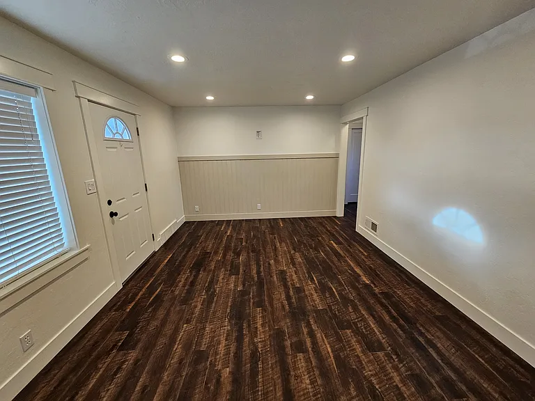 342 Filmore Ave — Photo 2