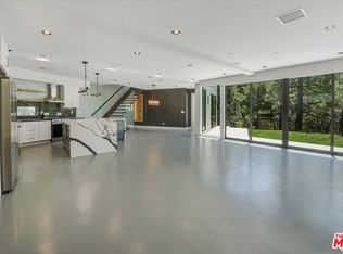 1021 Teakwood Dr, Lake Arrowhead, CA 92352