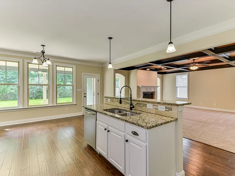 4215 Windslow Dr — Photo 45