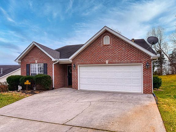 2nd image of 10224 Poppy Ln