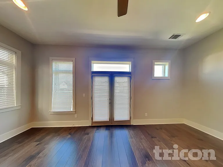 1208 Hillwood Private Cv — Photo 3