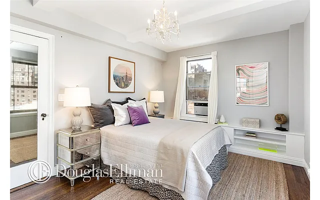 Sold by Douglas Elliman | media 15