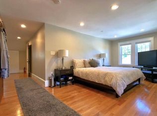 22 Brandon Rd UNIT 2, Milton, MA 02186