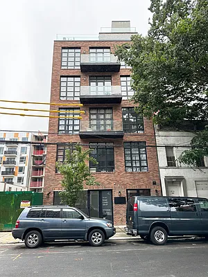 Rented by Chase Global M Realty LLC | media 20