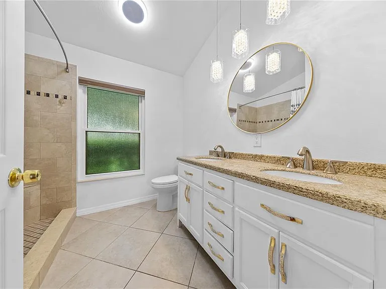 308 Silver Pine Dr — Photo 15