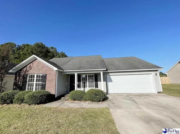3058 Red Berry Cir, Effingham, SC 29541