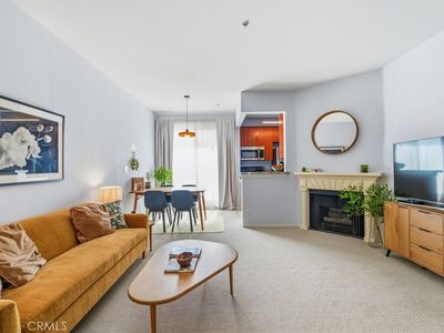 620 S Gramercy Pl APT 211, Los Angeles, CA, 90005