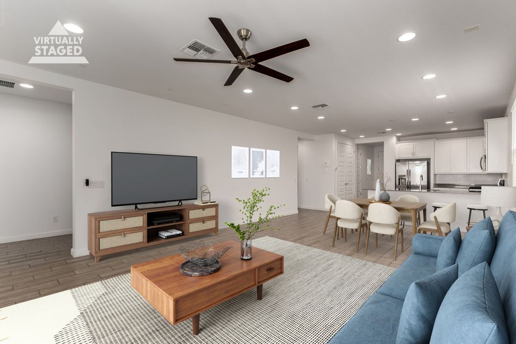 36610 W Mediterranean Way - Property Image