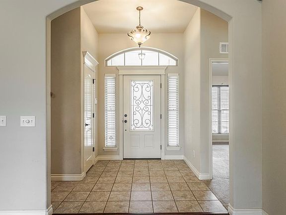 5th image of 3816 Sierra Vista Way