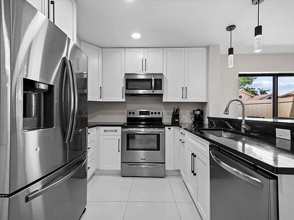 3rd image of 1779 Harborside Cir