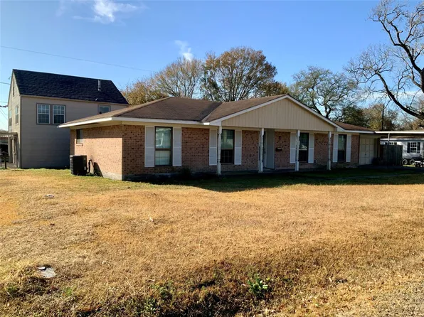 301 Travis St, Baytown, TX 77520