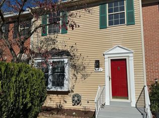 8704 Ditmars Ct, Manassas, VA 20110