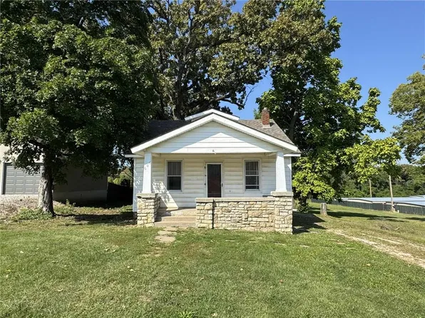 606 N Independence St, Harrisonville, MO 64701