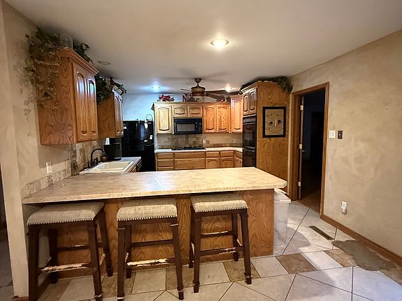 3rd image of 3619 Avenue A