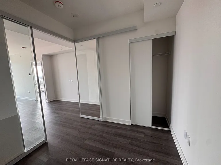 448 Burnhamthorpe Rd W #4601 — Photo 10