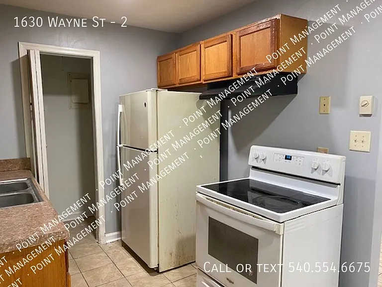 1630 Wayne St NE #2 — Photo 6